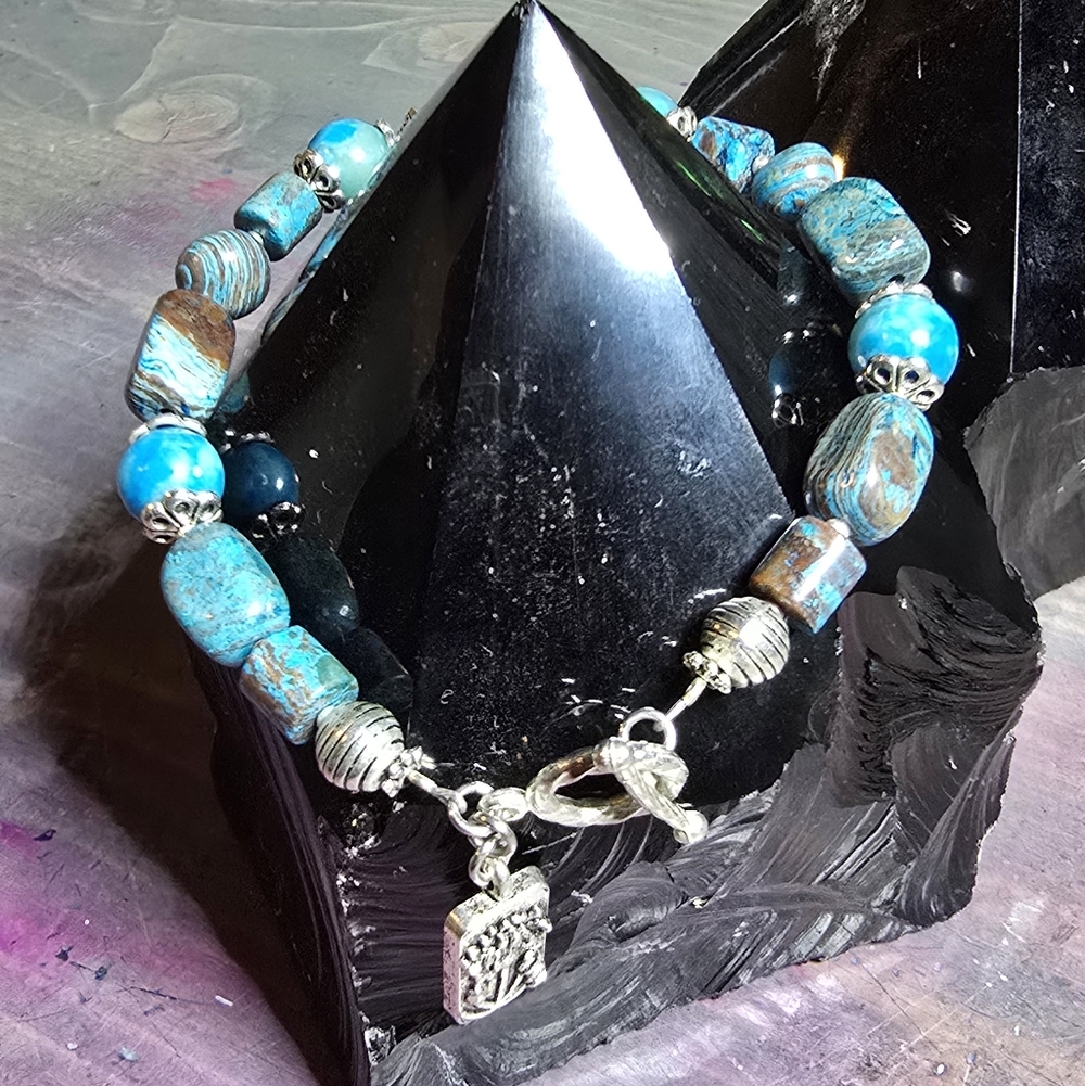 Turquoise and Silver Beaded Bracelet